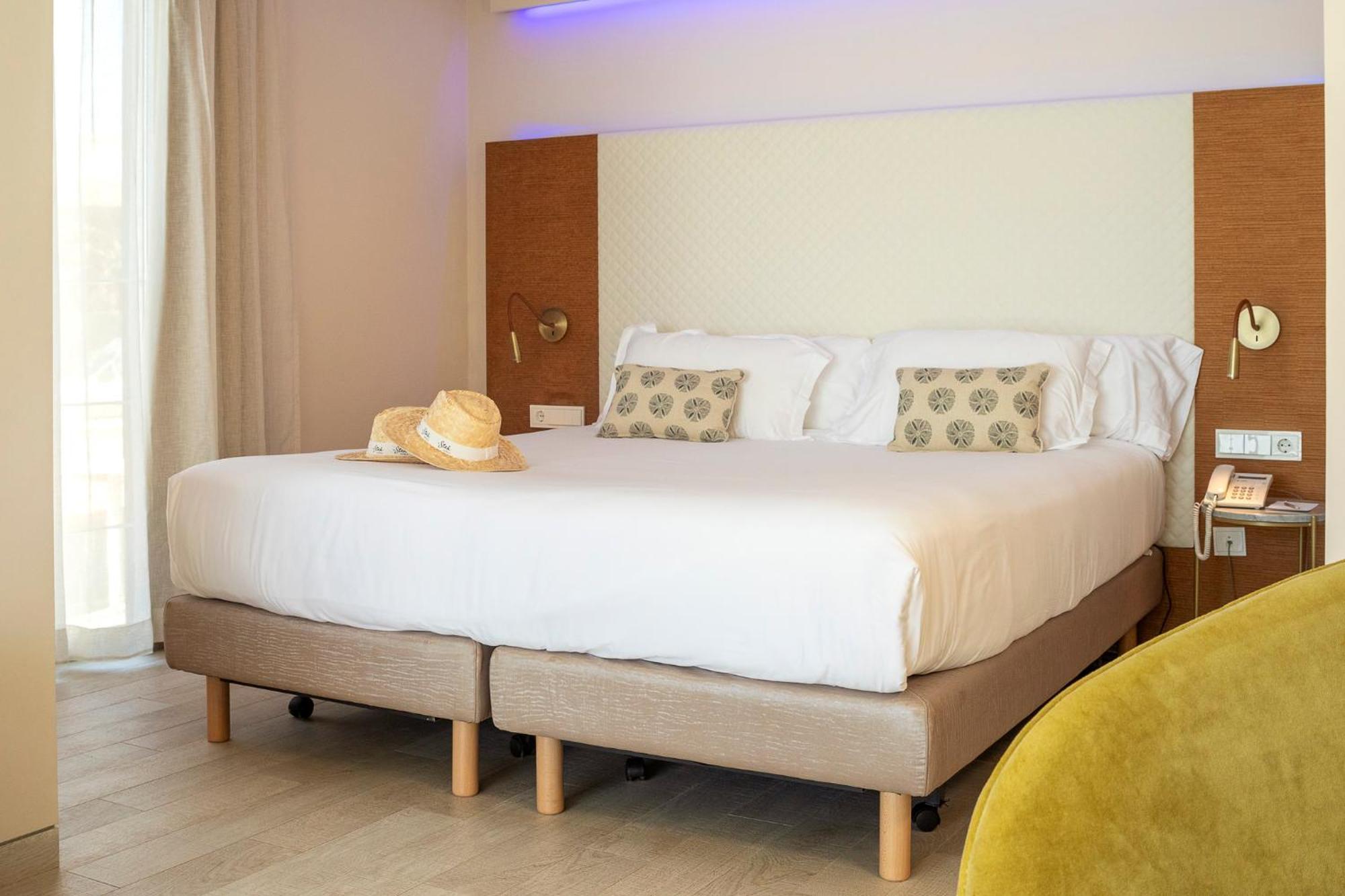 Melbeach Hotel & Spa - Adults Only Канямел Екстериор снимка